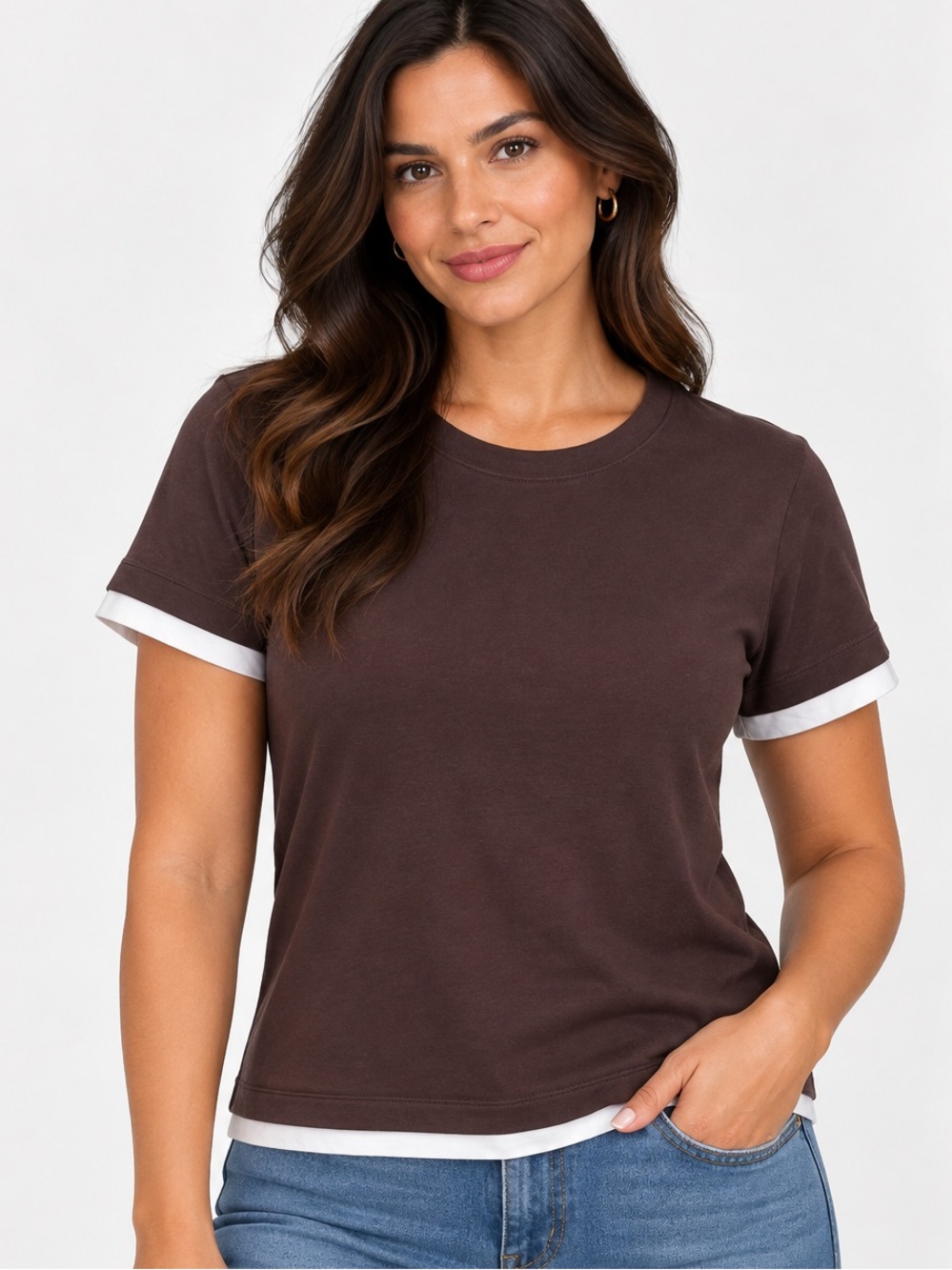 Aritzia Babaton Brown Short Sleeve Tee with White Trim